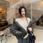 Choi Hee-jin Instagram - 아직 쌀쌀하네요🥹🫧🫧☔️ 모두 감기조심!!!