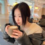 Choi Hee-jin Instagram - 아직 쌀쌀하네요🥹🫧🫧☔️ 모두 감기조심!!!