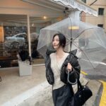 Choi Hee-jin Instagram - 아직 쌀쌀하네요🥹🫧🫧☔️ 모두 감기조심!!!