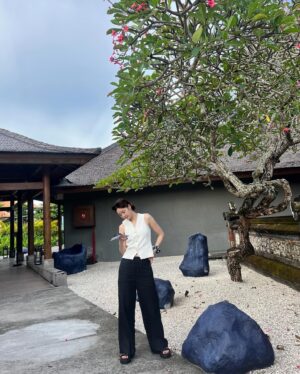 Choi Ye-bin Instagram - 먹고 먹고 또 먹고🐽 

#clubmed #클럽메드