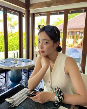 Choi Ye-bin Instagram - 먹고 먹고 또 먹고🐽 

#clubmed #클럽메드