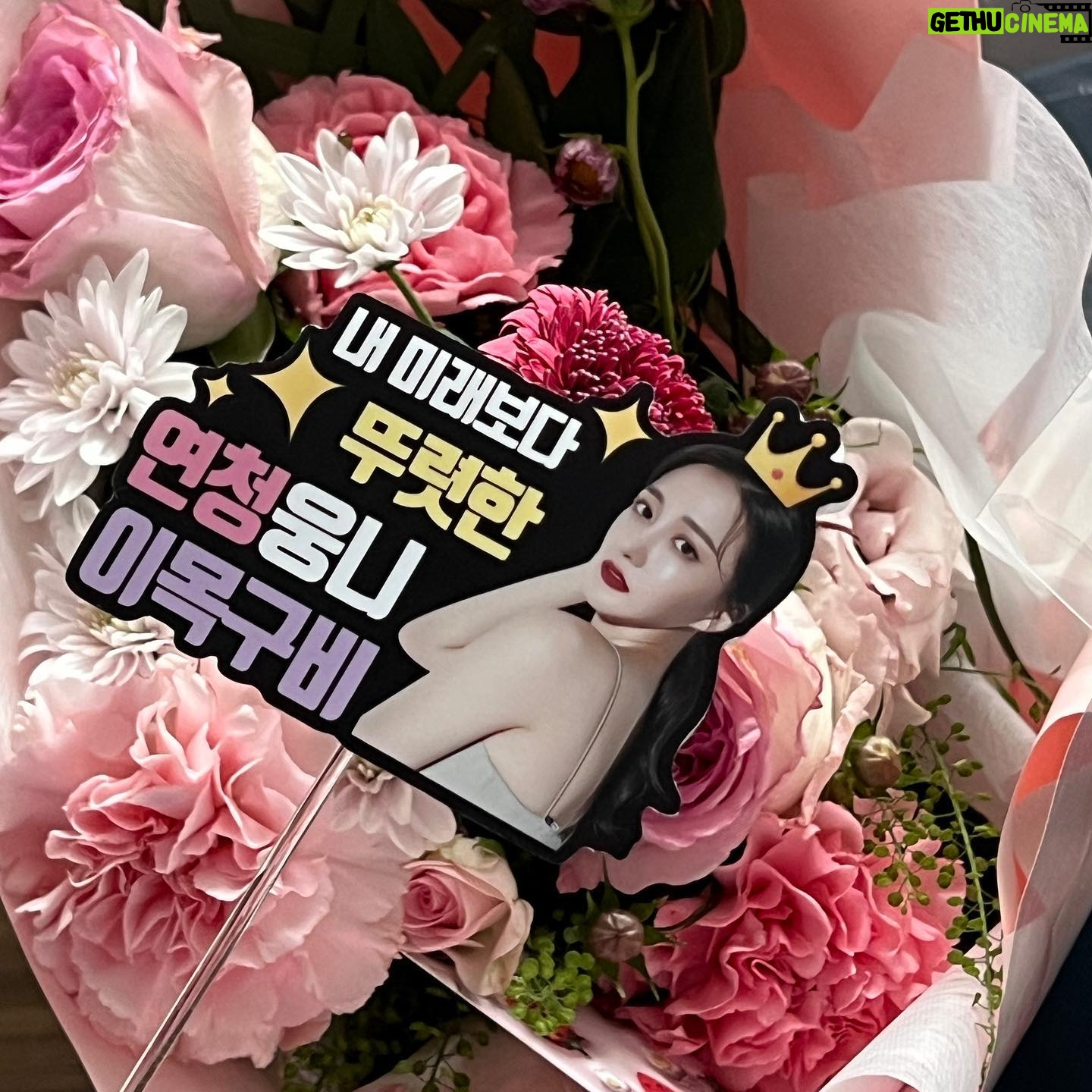 Choi Yeon-cheong Instagram - π¬ποΈ 3λ
μ μ μ°μλ μ ν¬ μν #λμμμ μ΄λ¨Έλ¬΄λκ³³μ κ° #λ² λμ€κ΅μ μνμ μμ μμμ νκ² λλ©΄μ, λ€μ κ΅λ΄ CGVμμ μ¬κ°λ΄μ νκ² λμ΄μ. - λλΆμ μ¬λ¬λΆλ€ λ무 μ€λλ§μ λ§λμ μν΅νλ©°.. μ λ§ μ΄νλμ λ무 λ»κΉκ³ μ¦κ²κ³ .. λ ν볡νμ΅λλ€π₯° μμΌλ‘λ μ’μ λͺ¨μ΅ μ’μ μ°κΈ°λ‘ 보λ΅ν΄λ리λλ‘ λ
Έλ ₯νκ² μ΅λλ€. - κ°μ¬ν©λλ€!! #μ΅μ°μ² μ¬λ¦Όππ»ββοΈ