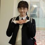 Choi Yeon-cheong Instagram - 두 사람의 배경과 계급 차이에서 오는 미묘한 감정과 열여덟의 성장을 함께 그린 청춘 로맨스 🩵 극 중 누군가의 사랑을 지켜보고 체념하는 혜미 역으로 긴장감을 형성하는 #최연청 오늘 CGV 단독 개봉하는 #너의시선이머무는곳에 많관부🎬 #CHOIYEONCHEONG #씨제스타그램 #cjestagram