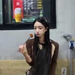 Choi Yeon-cheong Instagram - 🐓🍗 집 앞에 맛있는 닭갈비 집이… 있어서 후다닭-