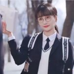 Choi Yeon-cheong Instagram - 🎬 안녕하세요. 4년 전 제가 중국에 살 때 한국에 잠시 와서 찍었던 영화 “너의 시선이 머무는 곳에”가.. 당시 넷플릭스 3위, 왓챠2위, 웨이보1위까지 가며 감사하게도 연일 화제를 일으켰었는데.. 어느 덧 2023년, 베니스 국제 영화제 VPB 공식 상영이 됐어요👏🏻 국내 첫 BL 장르의 시작이자, 황다슬감독님께서 메가폰을 잡으신 ! '너의 시선이 머무는 곳에'가 감독판으로 9월 6일부터 CGV에서 단독 개봉합니다. #너의시선이머무는곳에 #whereyoureyeslinger 많은 관심과 사랑 부탁드려요🙏🏻 #최연청 올림🙇🏻‍♀️