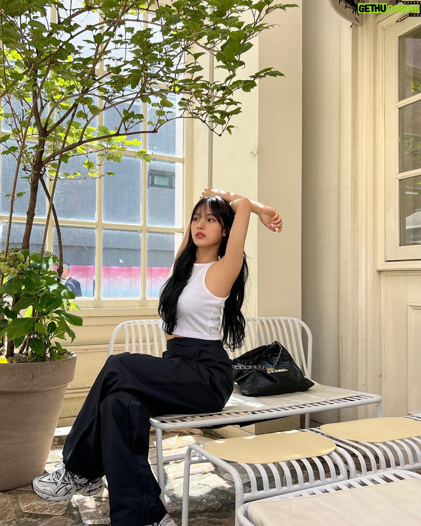 Choi Yun-jin Instagram - end of summerโ๐ป๐โ๐ป