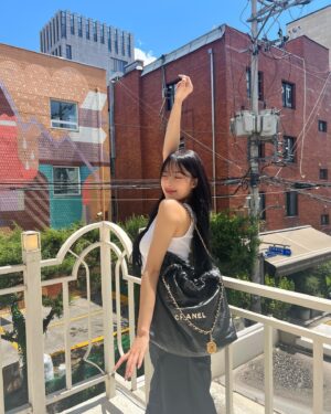 Choi Yun-jin Instagram - ☀️🌦️🌈