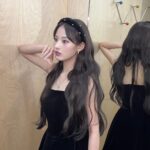 Choi Yun-jin Instagram - 🎂🖤