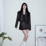 Choi Yun-jin Instagram - 📷🖤