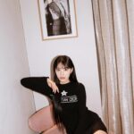 Choi Yun-jin Instagram – Happy days👯🖤🤍