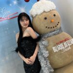 Choi Yun-jin Instagram - #광고 M.A.C holiday☃ #맥 #2023맥홀리데이컬렉션 #맥홀리데이더현대서울팝업스토어 #MAC #MACHOLIDAY