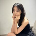 Chou Tzu-yu Instagram - 🖤💭