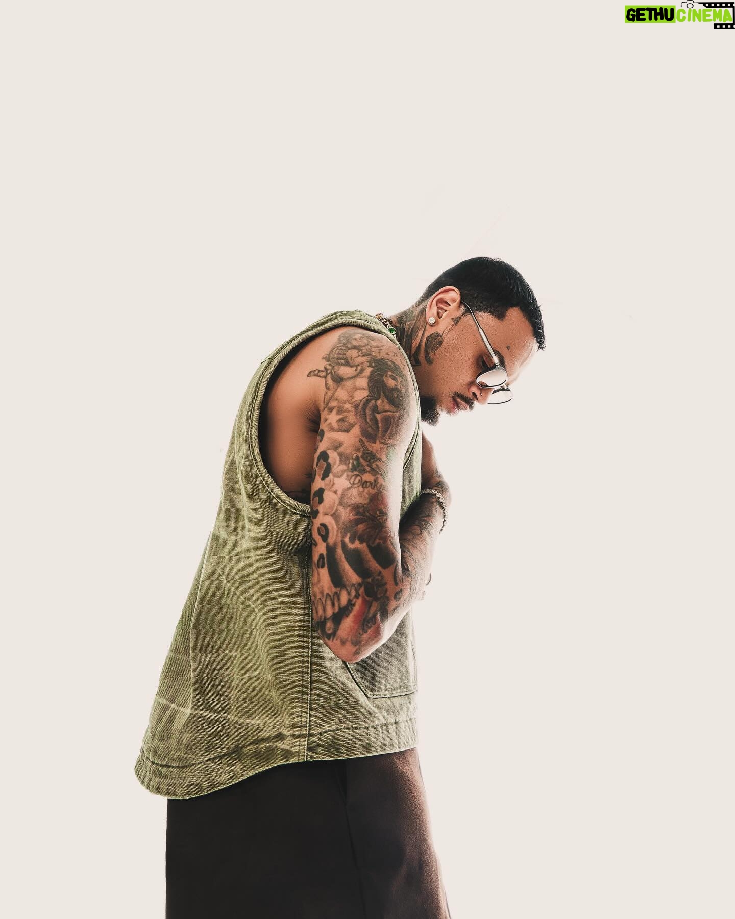 Chris Brown Instagram - Come and get it you wanted all of me so I wont keep you waiting ❤️! Ft @marioworldwide