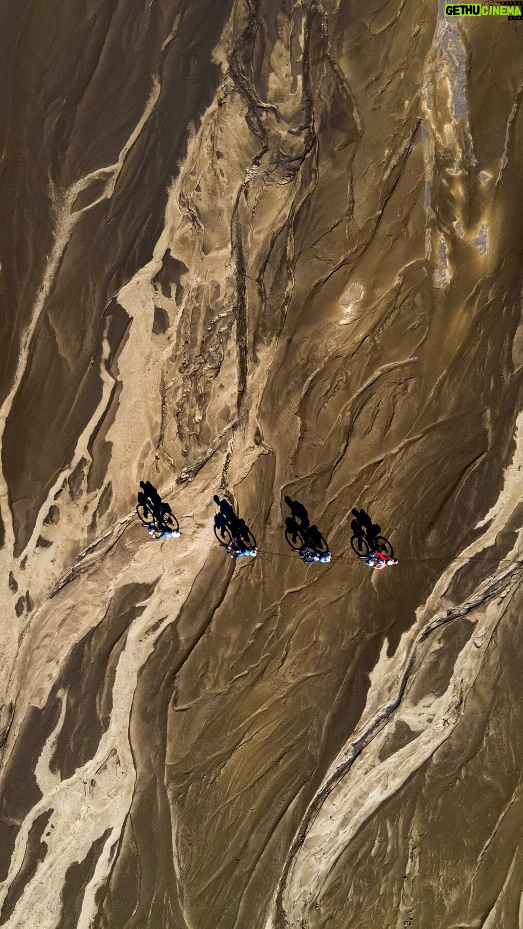 Chris Burkard Instagram - Bike packing first drew me in as a unique challenge of exploring autonomously, carrying everything with you... a combined with action, strategy in packing, and route finding. In 2020, I decided to ride across Iceland from the eastern shores to the west edge... and exciting prospect I thought would be stimulating and difficult but in the end, rewarding. While the expedition turned out to be those things (and much more), I found that more importantly - the ride was a meditation of the landscape. An immersion of sorts into each sweeping fjord, grain of sand, cracking glacier... countless intimate details that stretched from Iceland’s east to west. It was a true silver lining and showed gave me a new appreciation for the sport and it’s ability to bring me into the rhythm of a landscape. You can see the full film “A Line in the Sand” on my YouTube channel - link in my profile Directed, Filmed, & Edited by: @ellithor @schwalbetires