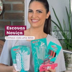 Chris Flores Instagram - As Escovas Noviça vão tornar a limpeza das sujeiras que teimam em não sair em uma tarefa fácil! Conheça os diferenciais de cada uma, apresentados pela minha querida embaixadora @chrisfloresnet 🩷
O vídeo completo você encontra no link da bio!🤩
Já tem a sua preferida? Me conta nos comentários!