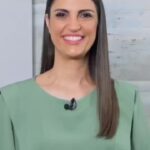 Chris Flores Instagram - A minha embaixadora Noviça, @chrisfloresnet, fez um vídeo sobre uma das novidades mais esperadas: meus reservatórios de mops Spray. Confira o vídeo completo no meu canal do Youtube! ⠀ ⠀ #bettanin #novica #mops #novidade #limpeza #praticidade