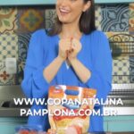 Chris Flores Instagram - Natal campeão é com a Pamplona! 🤩🎄 Corre que ainda dá tempo de participar da Promoção Copa Natalina da @pamplonaalimentos 💙🇧🇷 Além de comprar os melhores produtos para o seu fim de ano, você ainda concorre a tv’s de 43 polegadas e barras de ouro** para aproveitar como quiser. Já pensou no que você faria com esses prêmios? 💰 A promoção vale para compras até o dia 26/12/22 e se você ainda não está participando, vou explicar como funciona: Compre R$20 ou mais em qualquer produto, faça o cadastro do cupom no site da campanha, receba o seu número da sorte e pronto! É simples, é rápido 😱 Então, não perca mais tempo e garanta seus números da sorte, porque quanto mais você compra, mais chances têm de ganhar. Eu já estou aqui na torcida e ansiosa por esse golaço da Pamplona! Confira o regulamento em copanatalinapamplona.com.br **Prêmios pagos em cartão de débito, sem a função de saque.