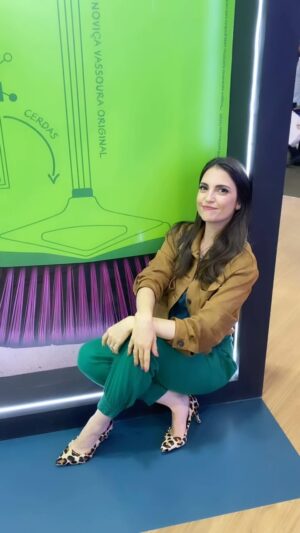 Chris Flores Instagram - Adoro visitar o stand da @bettaninoficial na @apasshow pq sempre consigo trazer novidades Noviça pra vcs ❤️ 

qual produto você gostou mais e precisa pra ontem???!!!