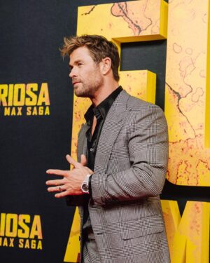 Chris Hemsworth Instagram - Amazing night with friends, family, cast and crew of #Furiosa at the Sydney screening! Massive thank you to all the fans who came out to say hello much love ❤️ @elsapataky @anyataylorjoy @madmaxsaga @tomford @ @luca_vannella @matteo__silvi @samanthamcmillen_stylist @slimecityangels