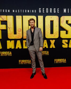 Chris Hemsworth Instagram - Amazing night with friends, family, cast and crew of #Furiosa at the Sydney screening! Massive thank you to all the fans who came out to say hello much love ❤️ @elsapataky @anyataylorjoy @madmaxsaga @tomford @ @luca_vannella @matteo__silvi @samanthamcmillen_stylist @slimecityangels