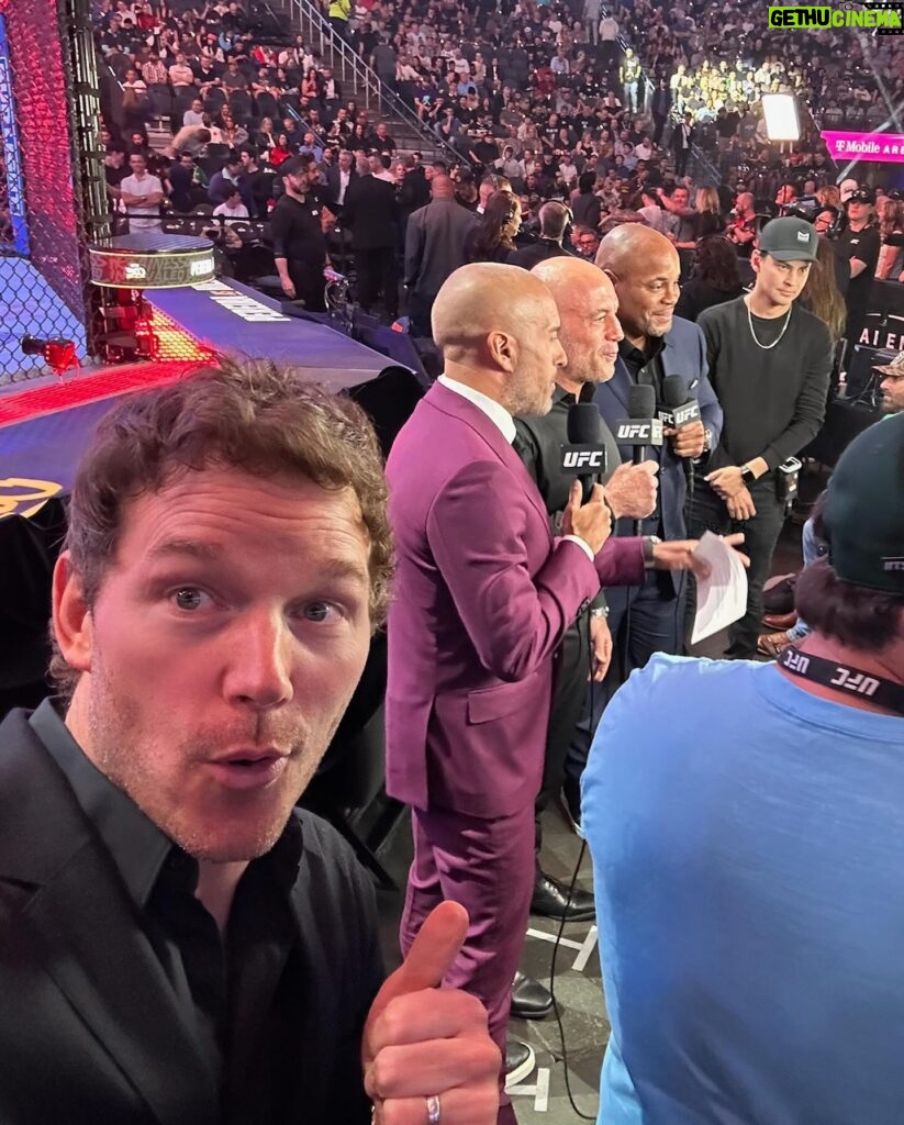Chris Pratt Instagram - Epic night ringside @UFC 300. Thanks for the tickets Dana. Too many highlights to list. Holloway and Gaethje both BMF!! Proud of Jocko Athlete @nobickal1 going 6 and 0.