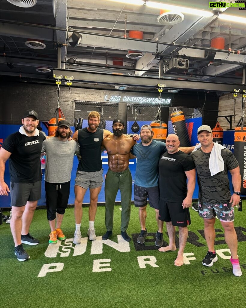 Chris Pratt Instagram - The boys are back @terminallistpv! 💪🏼 Hit up @jayglazer at Unbreakable for an explosive workout with the #DarkWolf cast 🔥 More to come! @primevideo #terminallist