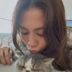 Chrissie Chau Instagram - 遲來的生日祝福😘 8歲🦁Ball 越大越有性格 希望你越長越健康☺️ #1030 #合照都要偷影🤷🏻‍♀️ #仲唔俾我捉到你😏 #鏡頭厭惡症 #拍patpat拍到手軟 #拍pat專人🤪