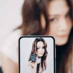 Chrissie Chau Instagram – 對我嚟講手機唔只係用嚟溝通
仲係一個Fashion必備配件
Samsung Galaxy Z Flip5 Maison Margiela特別版
一次滿足三個要求
頂尖嘅手機性能
完美捕捉到唔同Selfie角度嘅Flex Window
時尚多變嘅手機外殼
集科技與時裝於一身
令我一用愛上

特別版由11月30日11點起僅在指定地區限量發售，香港Samsung網上商店及三星專門店開售，切勿錯過！

@samsung_hk @maisonmargiela #SamsungHK #MaisonMargielaHK #GalaxyxMaisonMargiela #GalaxyZFlip5MaisonMargielaEdition