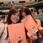 Chrissie Chau Instagram - My secret live 依然好中意🧡 比起紅館演唱會 感覺更close和認識更多面的 @yungchoyee 呢個長居日本嘅朋友是死忠粉絲 由未知大碟一直追隨到依家 返港過暑假撞正Secret live 2.0 全程show心心眼😍 我完全感受到咩叫心花怒放😂 #mysecretlive #joeymysecretlive #anotherside #concert #show