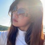 Chrissie Chau Instagram - 有雙美腿🦵🏻在眼鏡裏 🕶️ #lanvin