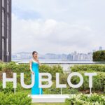 Chrissie Chau Instagram - Summer = Cloudless Blue Sky + Sunshine + @Hublot Big Bang Unico Sky Blue腕表 來一杯非常有活力嘅特色 cocktail🍸 加上冰凍嘅手製雪糕🍨 Chill住過炎夏 想近距離感受 Hublot宇舶表嘅夏日魅力 可以去Hublot K11 Musea Pop-up Boutique欣賞下😉 @Hublot @Hublot_hk #Hublot #BigBangUnico #HublotLovesSummer Hair: @heibiebie Makeup: @circleeeee Styled by @harrylam 👗 #versace 👠 #christianlouboutin
