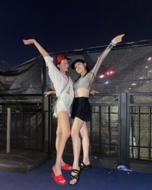 Chrissie Chau Instagram - 透心涼💦🩵

#S2OHongKong #s2ofestival #PayMeHK #s2o #s2ohk #waterblessing #watersplashing #hadfun #summer 
@s2ohongkong @sixdegreesprhk
