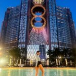 Chrissie Chau Instagram – 被美食與美景療癒的小出走🤍
很開心能率先入住新開幕的W酒店 @wmacaustudiocity
@studiocitymacau 水上樂園實在是太好玩刺激了
一直玩到閉園也捨不得離開😝
很喜歡酒店內的各種小心思🫶🏻
謝謝酒店的貼心安排
讓我於開戲前充滿電⚡️能量滿滿🤩
 
#濠玩澳門 #新濠影滙水上樂園 #StudioCityWaterPark 
#全天候水上樂園  #濠游太空 #LetsGetSplashedWithSTUDIOCITY
#玥龍軒 #PearlDragon #Michelin #米芝蓮一星
#BlindTiger #嬅 #Diva
#澳門新濠影滙W酒店 #FirstInMacau #WMacauStudioCity #新濠風尚 #MelcoStyle
 
新濠影滙水上樂園優惠碼:
WPCHRISSIE20 
$416 (Sep 27 to Oct 26, 2023)