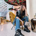 Chrissie Chau Instagram - ✈️🇬🇷之行 最驚喜安排係Doha轉機 可以參觀埋 @louisvuitton 第一個 airport lounge #louisvuitton #airportstyle #ootd #louisvuittonlounge #airportlounge DOHA - Qatar