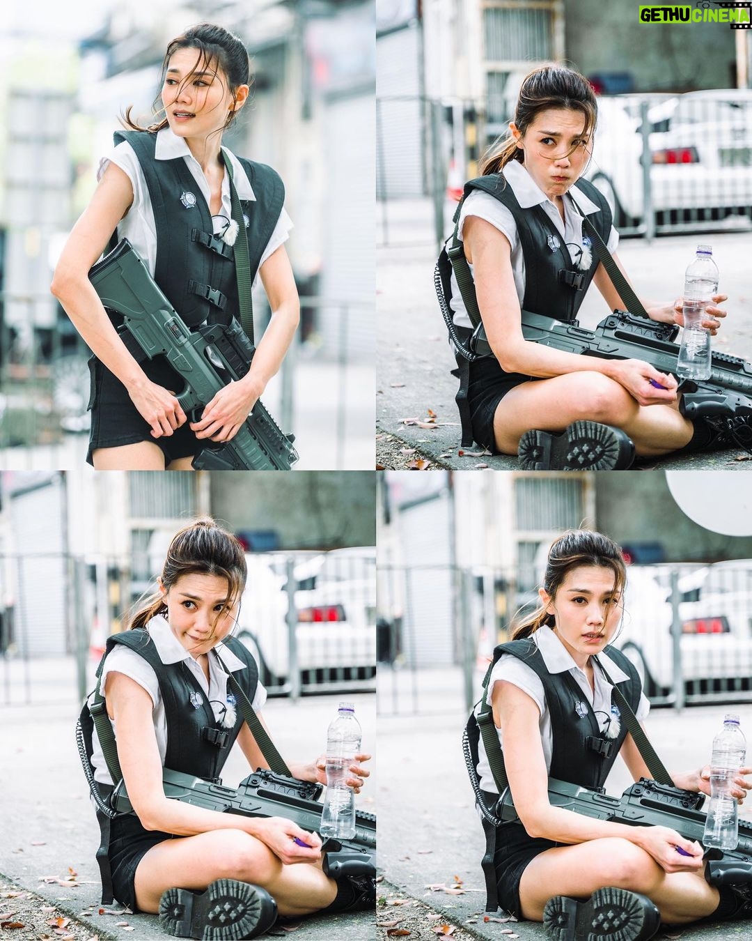 Chrissie Chau - 24K Likes - ♠️🤴🏻♠️
係咪得我會咁緊張
玩到腳抽筋 大脾痛咗幾日😅
嘩好認真嘅製作
9個人對决 每人跟1個攝影師加1個PA
開始前個個拉晒筋
即刻挑起我嘅好勝心
下次玩呢啲game
應該保留體力
一開始搵子彈搵車係咁跑唔知做乜🤷🏻♀️
其實都冇人追我😂未到一半已經好頸渴
最近距離狙擊阿修支槍失靈😪
佢又冇即刻乘機殺咗我🤔
識玩🤪
圖2: 未玩前人模人樣
圖3: 可以揸車嘅技能係人生掙扎點~匿係車入邊就唔會死但係又沒收我支槍😳如果唔係剩係回氣係回血咁幾好呢
圖5: 唔知傾咩咁開心
圖6: 跳咁高睇嚟好興奮🔪
圖7: 我恨到啦渴望之水
圖8: 佢飲勝利之水🍻
圖10: 狼狽不堪
最後其實係9對1
📸 @zac_nirvana_ 追9個人影過程相
原來你先係大Boss #respect 🫡
#我哋玩得開心希望你哋都睇得開心