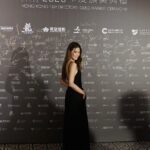 Chrissie Chau Instagram – 香港電影導演會晚宴
好像很久沒有這麼齊人
聚在一起
非常開心的一晚🫶🏻

#香港電影導演會
#hongkongfilmdirectorsguild 

Hair: @singsing113 @artify.lab
Makeup: @circleeeee_makeup
Jumpsuit: @maxmara @maxmarahk
Accessories: @apmmonaco