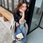 Chrissie Chau Instagram - 電影煞科啦 閒下來可以 睡個好覺 喝個咖啡 賞個👜給自己 手腳的傷也有時間復原 照顧好自己 心情無比愉悅😌 #ferragamoss24 #ferragamofiammabag @ferragamo