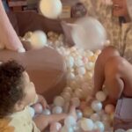 Chrissy Teigen Instagram - the most important things to me on this entire planet (that don’t have 8 nipples)
