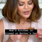 Chrissy Teigen Instagram - Mother’s Day is in 4 Days!!! Drop a shout-out to YOUR Mom in the comments! I’ll read the best ones!! #KFC_Partner