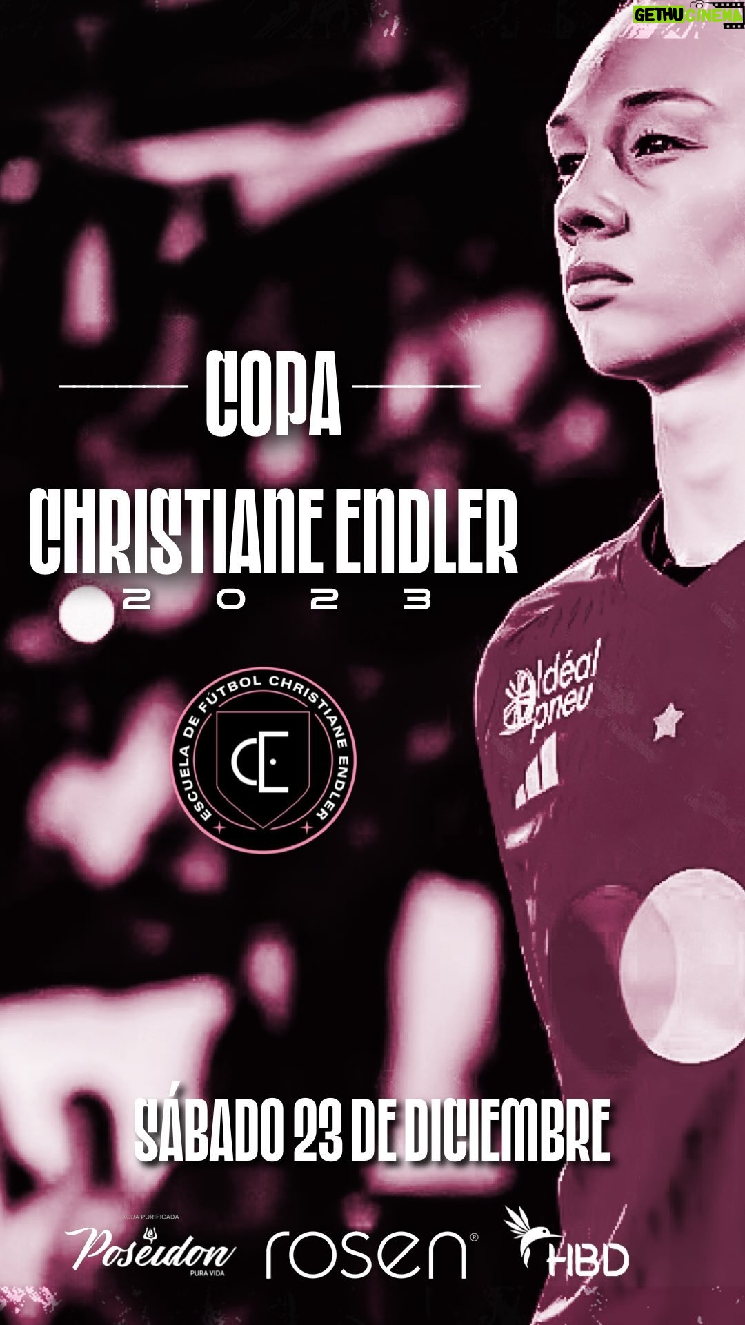 Christiane Endler Instagram - Les dejamos el registro audio visual que nos dejó una nueva versión de la Copa Christiane Endler, queremos darle las gracias a todas las niñas, padres y apoderados por su asistencia y entusiasta participación. También extendemos los agradecimientos a los directores y las directoras de las distintas sedes que estuvieron presente. Agradecer especialmente a los Sponsors por estar presente apoyando en este evento y haciendo esto posible. Rosen @rosen.cl , Santander @santanderchile , Adidas @adidascl , Aguas Poseidón @aguaposeidonchile , Cecinas Llanquihue @cecinasllanquihue , HBD @hbd_sport , USPLAT Chile @usplat.cl y EA Sports @easportsfclatam . Los agradecimientos también a las Jugadoras de Fútbol Profesional Daniela Pardo @danitapardito , Barbara Muñoz @barbaritamunioz por estar presentes y compartir junto a las niñas. Agradecer a la municipalidad de Pudahuel @mpudahuel y a su alcalde por permitirnos utilizar su estadio 🏟️. A los concejales Cinthya Muñoz @cinthyamunoz_concejalapudahuel , José Escobar @joseescobarconcejal , Cristian Veliz @cristianveliz_concejal por su gestión y apoyo. 📸🎥 Los créditos de este trabajo para Matías Lorca @matiaslorcaf