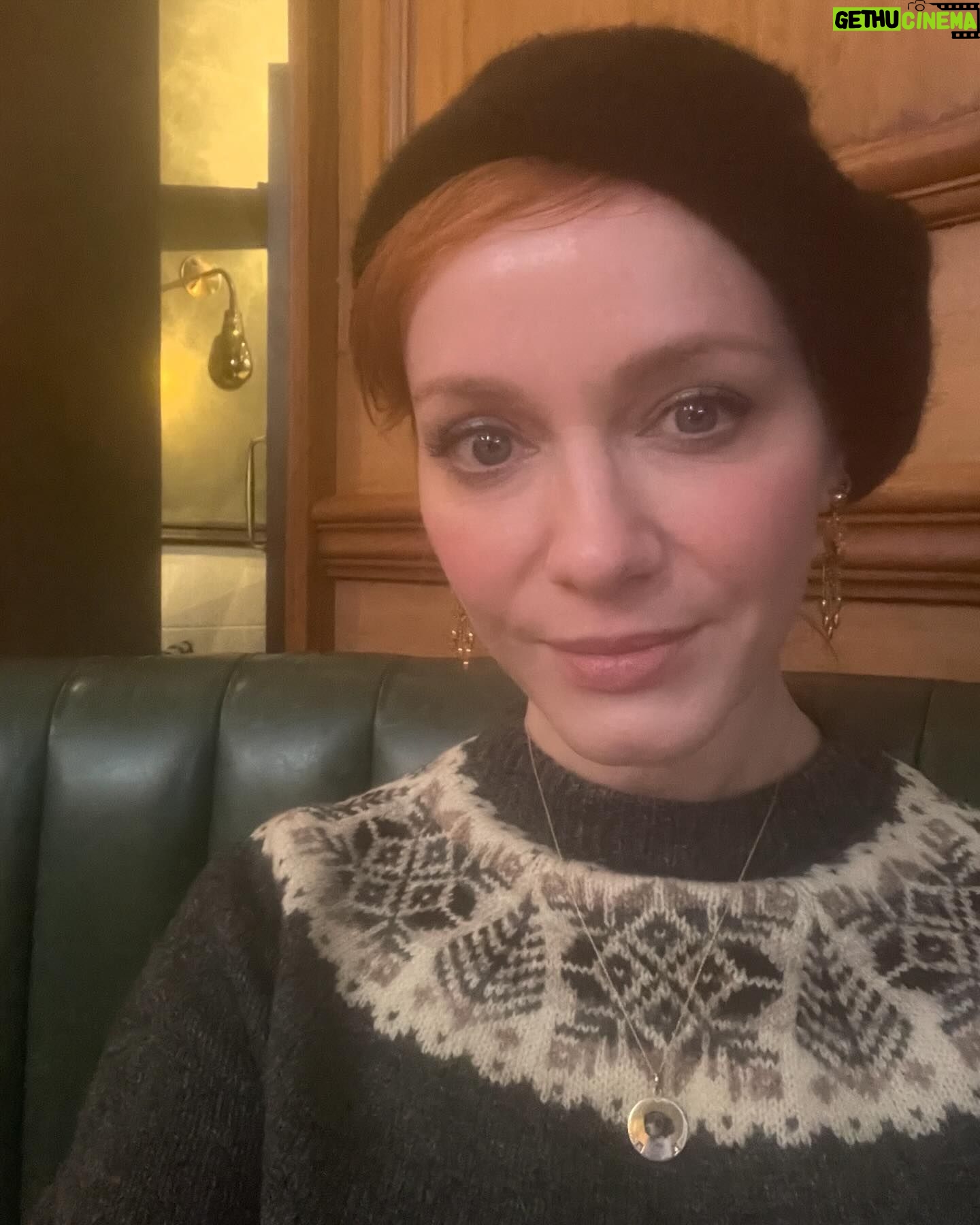 Christina Hendricks Instagram - What could be more beautiful than Scotland at Christmas??? @gleneaglestownhouse @edinburghcastle @royaloakedinburgh
