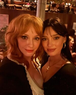 Christina Hendricks Instagram - A little Ireland catch up #smalltownbigstory