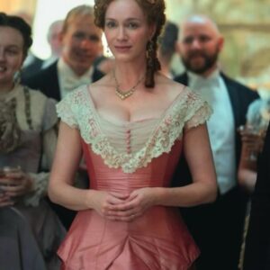 Christina Hendricks Instagram - Episode Four of #Buccaneers airs today on @appletv . Very proud of this episode and our beautiful camera work, extraordinary costumes and sets. A feast for the eyes! @kristine_froseth @immywaterhouse @josietotah @aubribrag @alishaboe @mia.threapleton.official @guyremmers @mattbroome3 @thisadamjames @simone1kirby @vissey.s