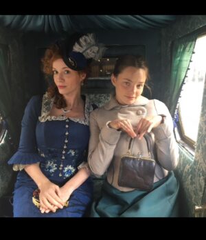 Christina Hendricks Instagram - Episode Four of #Buccaneers airs today on @appletv . Very proud of this episode and our beautiful camera work, extraordinary costumes and sets. A feast for the eyes! @kristine_froseth @immywaterhouse @josietotah @aubribrag @alishaboe @mia.threapleton.official @guyremmers @mattbroome3 @thisadamjames @simone1kirby @vissey.s