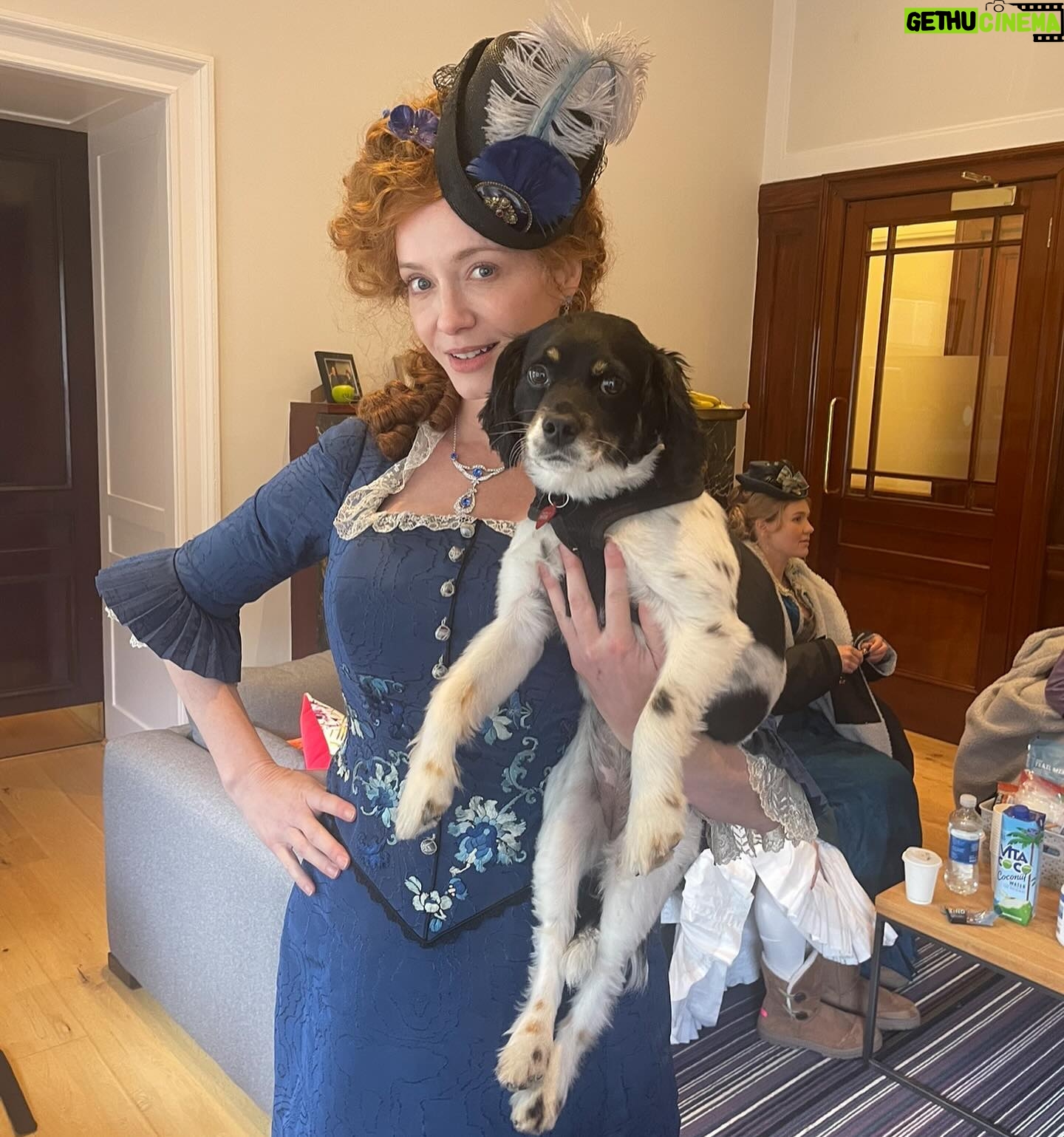 Christina Hendricks Instagram - A little behind the scenes of #buccaneers @appletv #scotland #victorians #edithwharton @immywaterhouse @josietotah @aubribrag @alishaboe @kristine_froseth @guyremmers @simone1kirby @vissey.s @thisadamjames