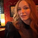 Christina Hendricks Instagram - Week wrap up @theformosa @italiansdoitbetter @desire_musicofficial @thedandywarhols @calla @fondatheatre @partlowofficial #victoriannecklace