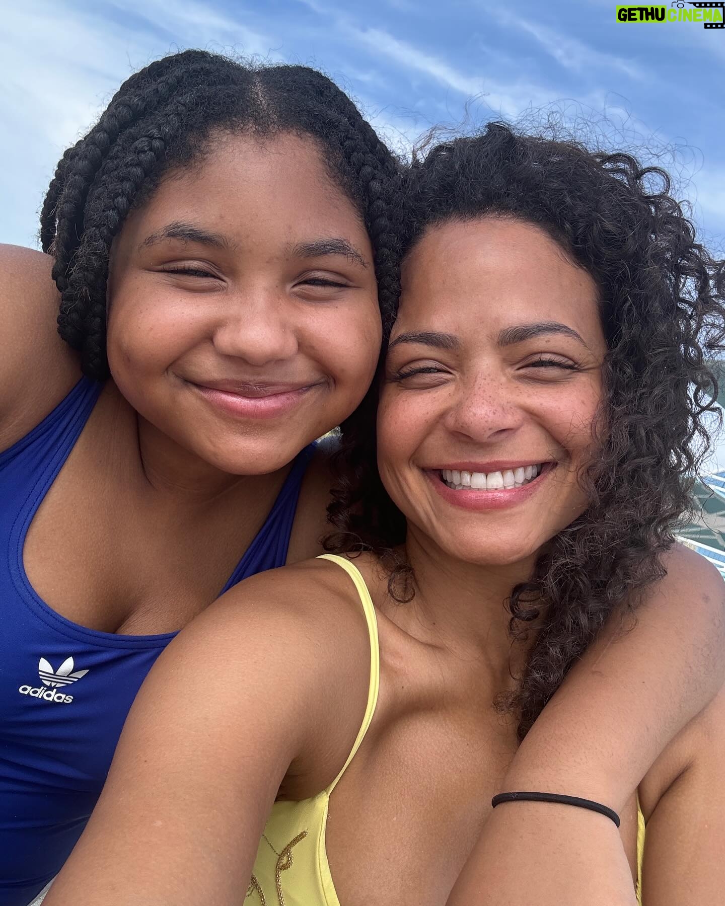 Christina Milian Instagram - I don’t know if it’s our cheeky smiles or the sunshine that’s got our eyes on permanent squint! But we’ll take them both. ✨☺️🌞✨ #MommyDaughterTime