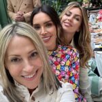 Christine Lampard Instagram - Great wine, great company! Thank you @ellecaring and @drinkladya for the best day 💐🌸🍷