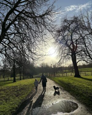 Christine Lampard Instagram - Our birthday girl! Happy birthday to the best mum in the world!! We’re the luckiest ever @nikjayne_12 @nikatthebarnrescue 🥰🥰🥰