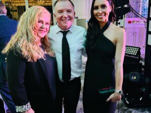 Christine Lampard Instagram - Thank you so much @sundaylifenews for inviting me along to the Spirit of Northern Ireland Awards.  A wonderful night celebrating incredible people. Had the chance to catch up with some old friends too 🥰🥰 #sundaylife #spiritofnorthernirelandawards @kellyallen01 @donate4daithi